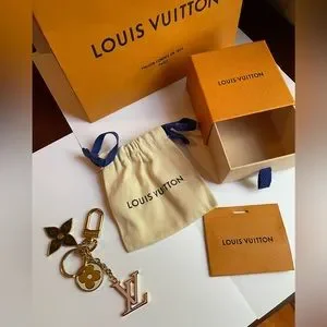Louis Vuitton | ヘイン愛用 Spring Street Bag Charm LOUIS VUITTON SPRING STREET CHAIN BAG CHARM – Caroline's